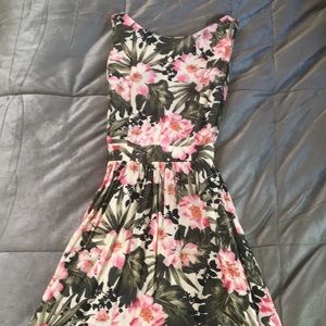 Dorothy Perkins floral dress